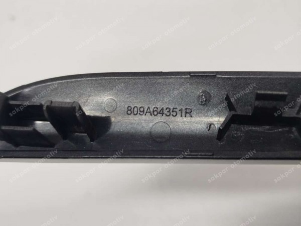 Renault Megane 4 Sol Ön Kapı Panosu Üst Çıtası 809A64351R SP (AC110)