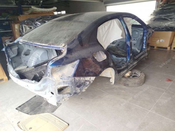 Renault Megane 4 Ön Şase Arka Çamurluk Kupa Komple CP