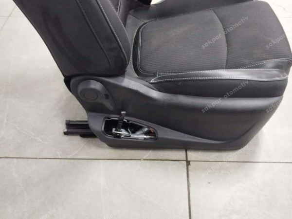 Renault Megane 4 Sağ Ön Koltuk Airbagli SP (CD130)
