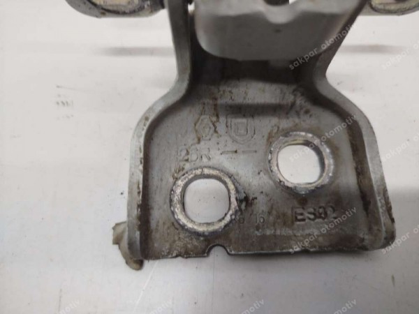 Renault Symbol Taliant Kapı Üst Menteşesi 804209726R SP (HH121)