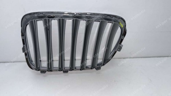 BMW X1 E84 Sağ Ön Panjur Izgarası 51112993308 YS SP (AD123)
