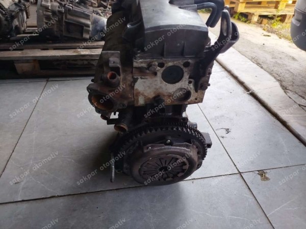 Renault Clio Symbol Kangoo Megane 1.4 K7J Motor komple 7700599101 SP (GA110)