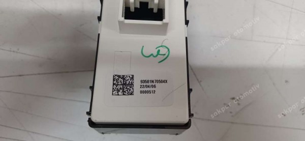 Hyundai Tucson Cam Düğmesi Orj. 93581-N7050 SP YP (AD122)