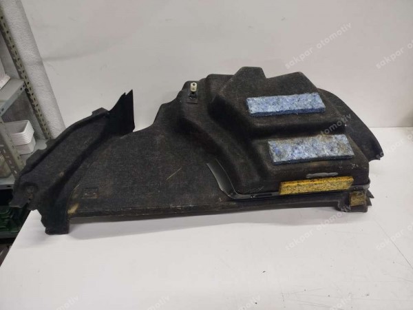 Volkswagen Jetta Bagaj İç Halı Kaplaması Sol 5C6867427C SP (HH130)
