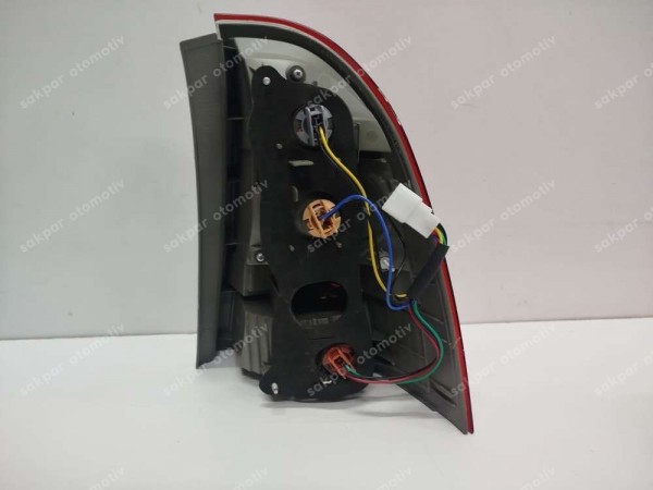 Toyota Corolla SW Sol Stop Lambası 2004-2006 81561-02280 YP YS (FD110)