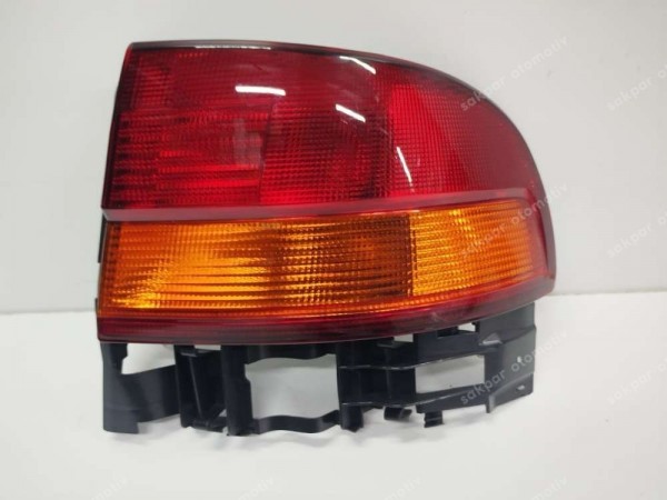 Toyota Carina Sağ Dış Stop Lambası 81550-05030 YP YS HP (FD110)