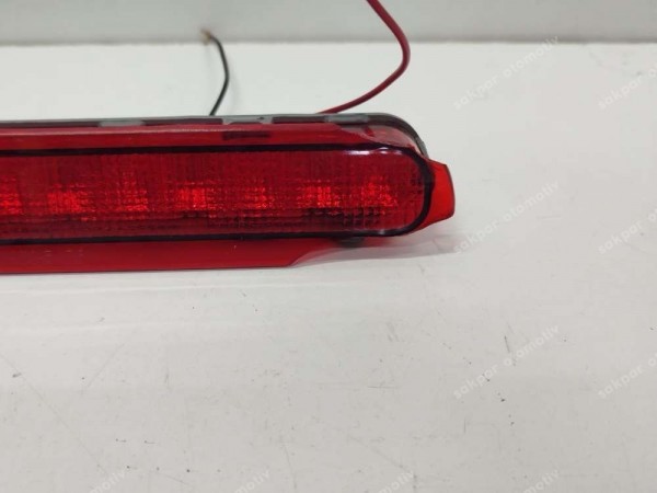 Toyota Hilux Bagaj Kapak 3. Stop Lambası 81570-0K010 YP HP (BA123)