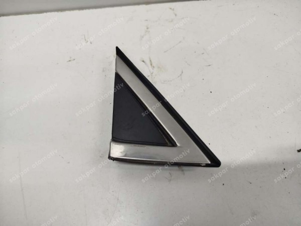 Renault Clio 5 Sağ Ön Çamurluk Köşe Bakaliti Orj 638740182R SP (CC124)