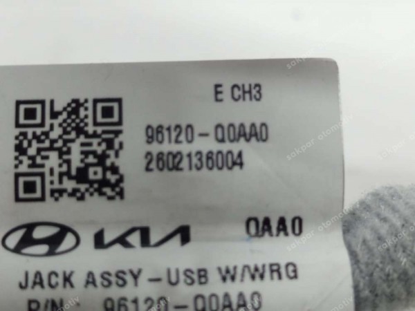 Hyundai Bayon İ20 Usb Giriş Kablosu Soketi 96120-Q0AA04X  SP YP (ZA124)
