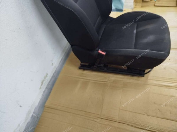 Renault Clio 5 Sol Ön Koltuk XXX75769821 SP HP (DE140)