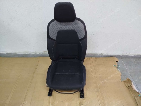 Renault Clio 5 Sağ Ön Koltuk (Airbagli) XXX757635897 SP (DE140)