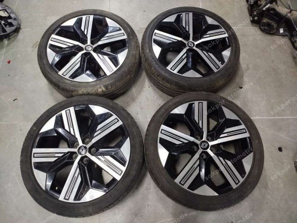 Renault Megane E-Tech 20 İnç Alüminyum Jant Lastik Takım 403008508R SP (IH110)