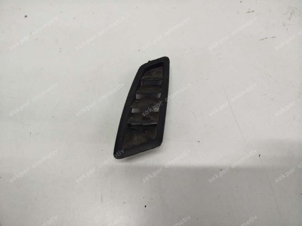 Renault Clio 5 Torpido Sol Üst Havalandırma Izgarası 2156821X SP (DA126)