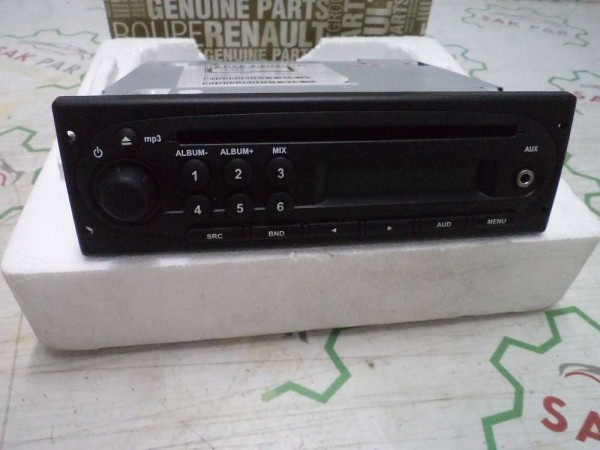 Renault Kangoo 2 Duster Radio Teyp CD Çalar Orjinal Sıfır 281112231R YP (GI120)