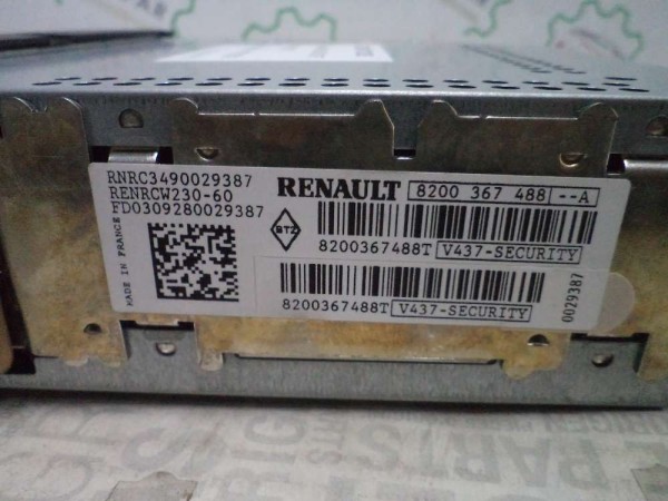 Renault Megane 2 Radio Teyp Orjinal Sıfır Mais 8200367488 YP (GI120)