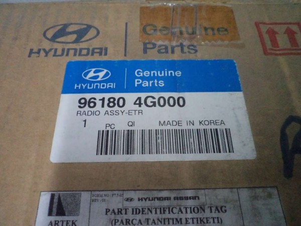 Hyundai H1 Radyo CD Çalar Teyp Orjinal Sıfır 96180-4G000 YP (GI120)