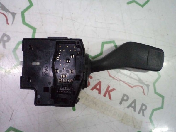 Ford Connect Focus Sinyal Kolu 4M5T-13335-AD CP (AE125)