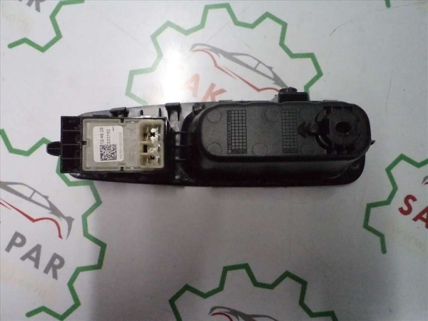 Hyundai İ10 Cam Kontrol Kumanda Düğmesi Sağ Arka Yardımcı Ünitesi 93581-K6500 83741-K7010 CP (AF121)