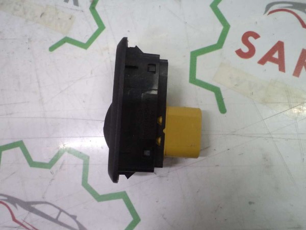 Ford Fiesta 2009-20013 Tekli Cam Düğmesi CP 8A6T-14529-AA (AF123)