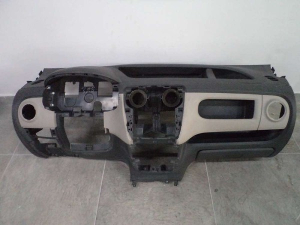 Dacia Dokker Torpido Göğüs Orjinal Çıkma 681007344R 681006313R CP (AD140)