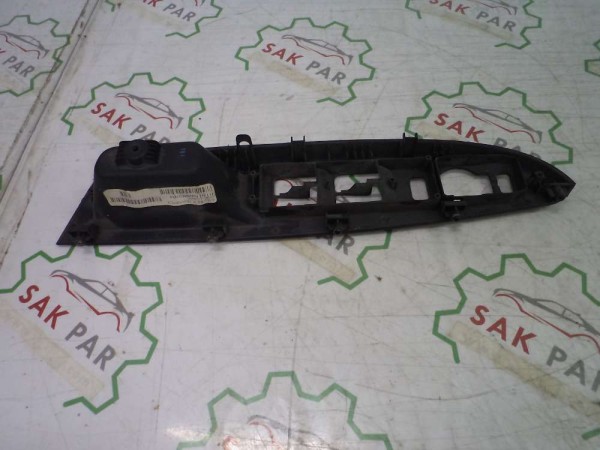 Hyundai i10 Cam Ayna Kontrol Ve Cam Düğmesi Çerçevesi CP 82730-1J090 (AE129)