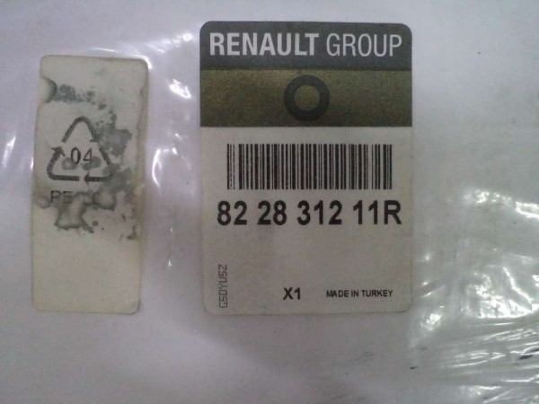 Renult Clio 4 Sağ Arka Kapı Ön Direk Kaplaması Orj 822831211R YP HP (AE138)