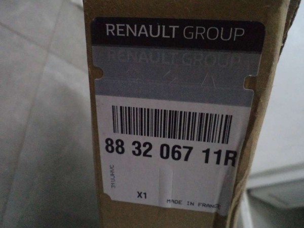 Renault Megane 4 Sedan Arka Koltuk Minder Kılıfı 883206711R YP (IC130)