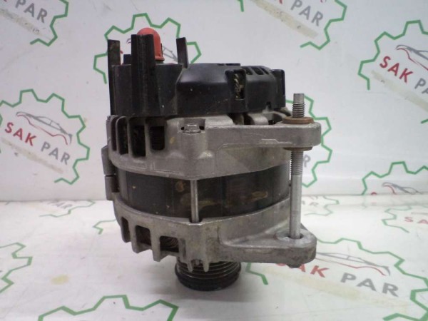 Renault Clio 5 Alternatör Şarj Dinamosu Orjinal 231004402R CP (DD120)