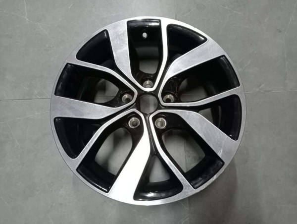 Renault Megane 4 17 İnç Alüminyum Jant CMS874 7.0Jx17CH5-43 5x114.3 403005049R Orjinal CP (EB110)