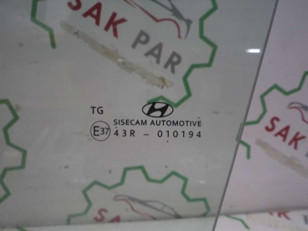 Hyundai İ20 Sol Ön Kapı Camı Orj 82410-Q0010 SP YP (IH120)