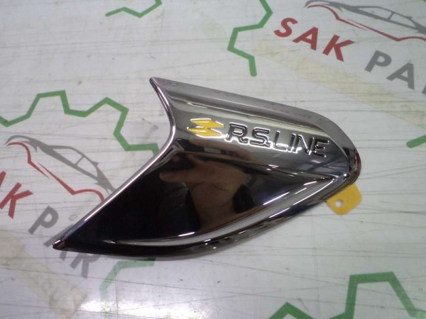 Renault Clio 5 RS LINE Dekoratif Sağ Logo Monogram Orjinal 990424462R YP (AE135)