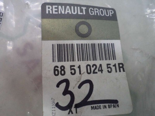 Renault Captur Eşya Gözü Kapagı 685102451R YP (DA134)