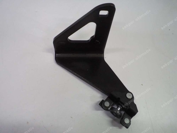 Renault Trafic 3 Sol Sürgülü Kapı Alt Rayı Orj 745978999R YP (EC122)