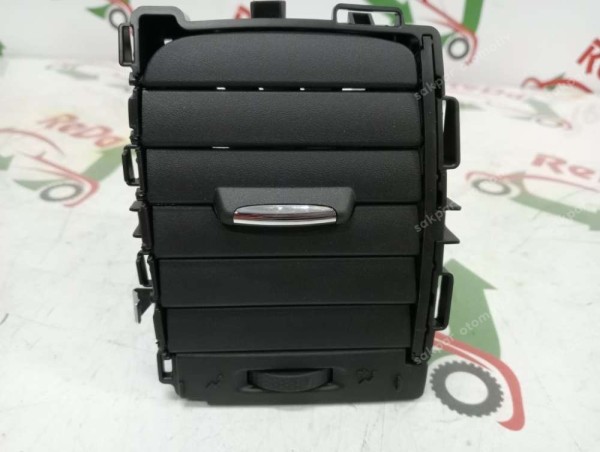 Renault Trafic 3 Orta Sol Havalandırma Izgarası 687512069R YP (DA115)